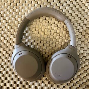Sony WH-1000XM4 Over-Ear Wireless Headphones EUC in Gray/Taupe
